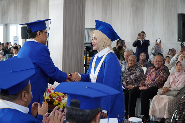 pengukuhan_guru_besar_univ_paramadina_ibu_iin.png